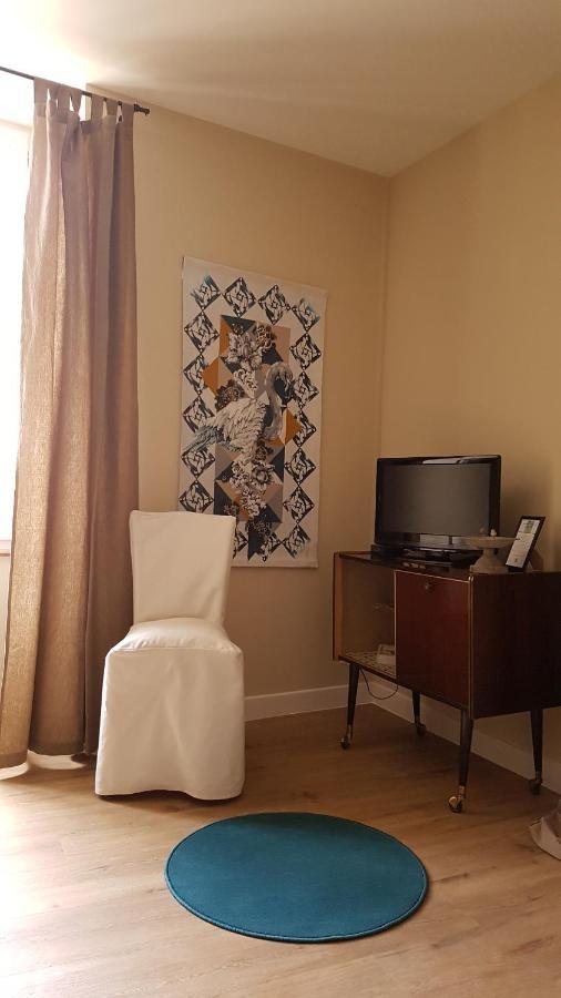 Chambres D'Hotes Du Tilleul Nanteuil-en-Vallee Екстер'єр фото