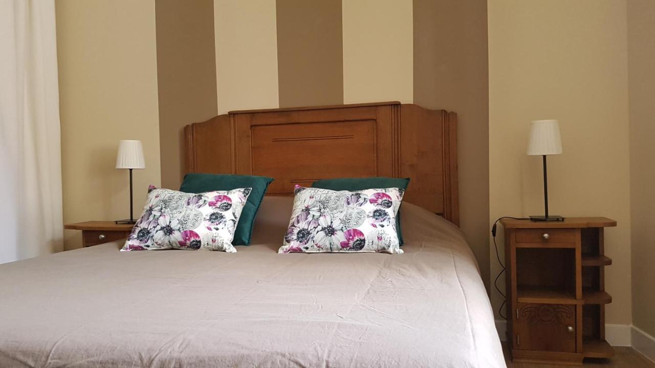 Chambres D'Hotes Du Tilleul Nanteuil-en-Vallee Екстер'єр фото